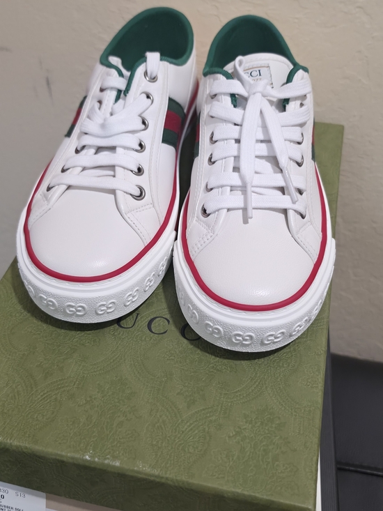 Gucci Shoes - Gucci White Leather Low-Top Sneakers with Green & Red Web
